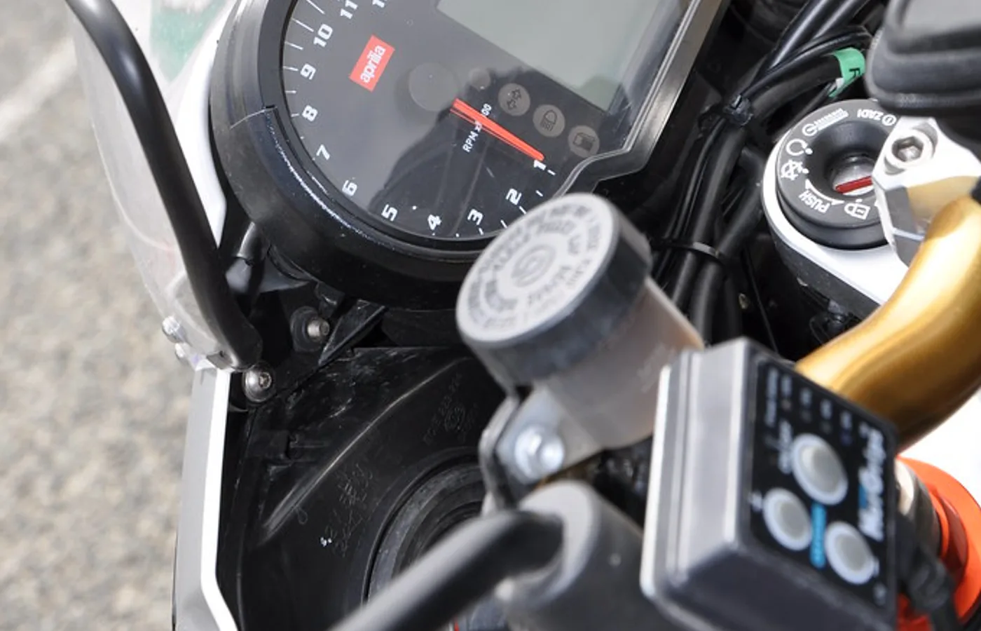 Aprilia Tuono, vue extérieure du modèle