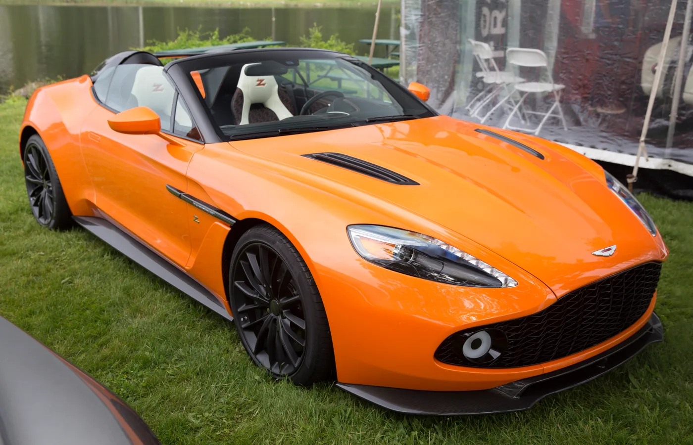 Aston Martin Vanquish, vue extérieure du modèle