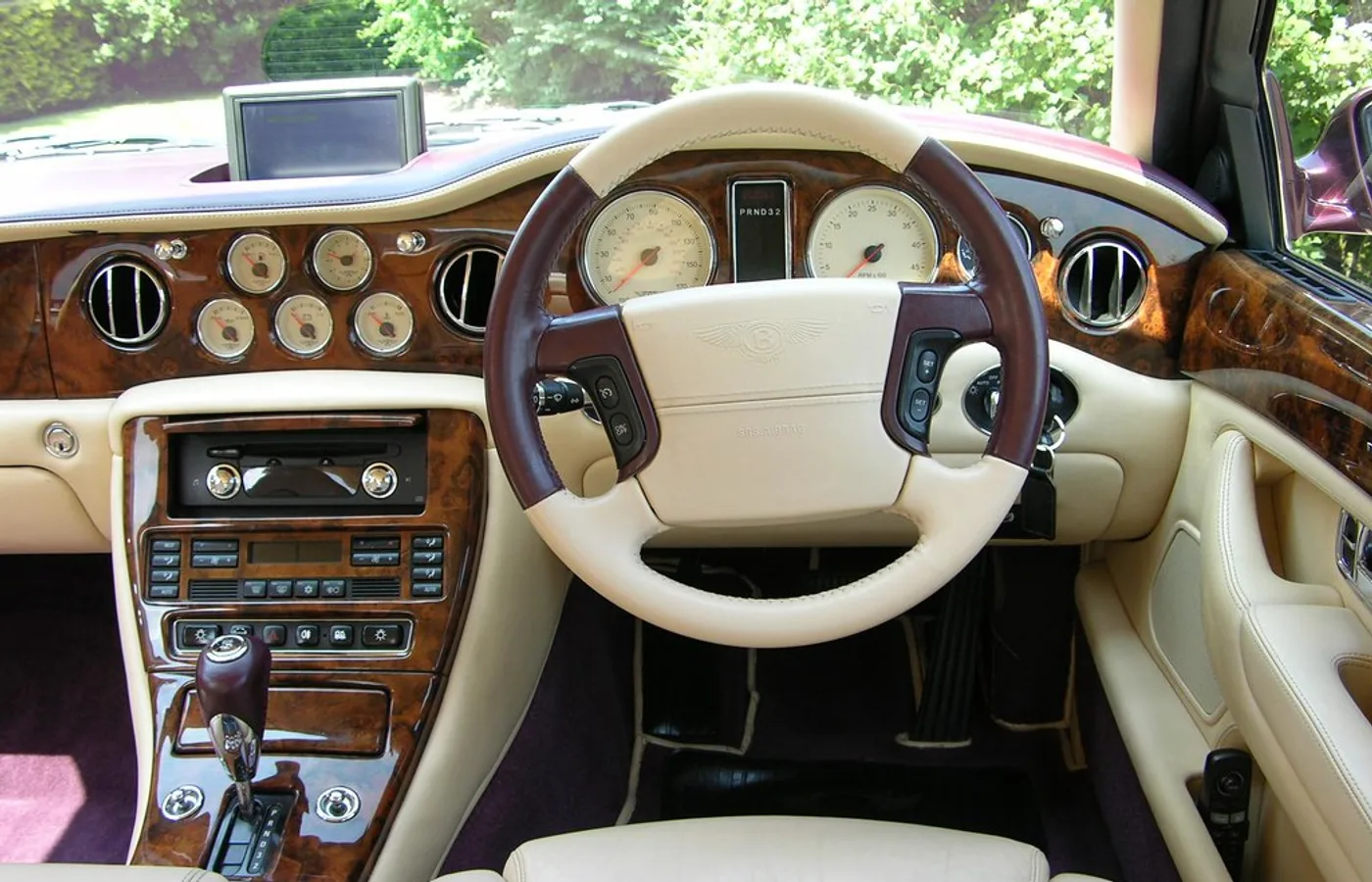 Bentley ARNAGE RED LABEL, vue extérieure du modèle
