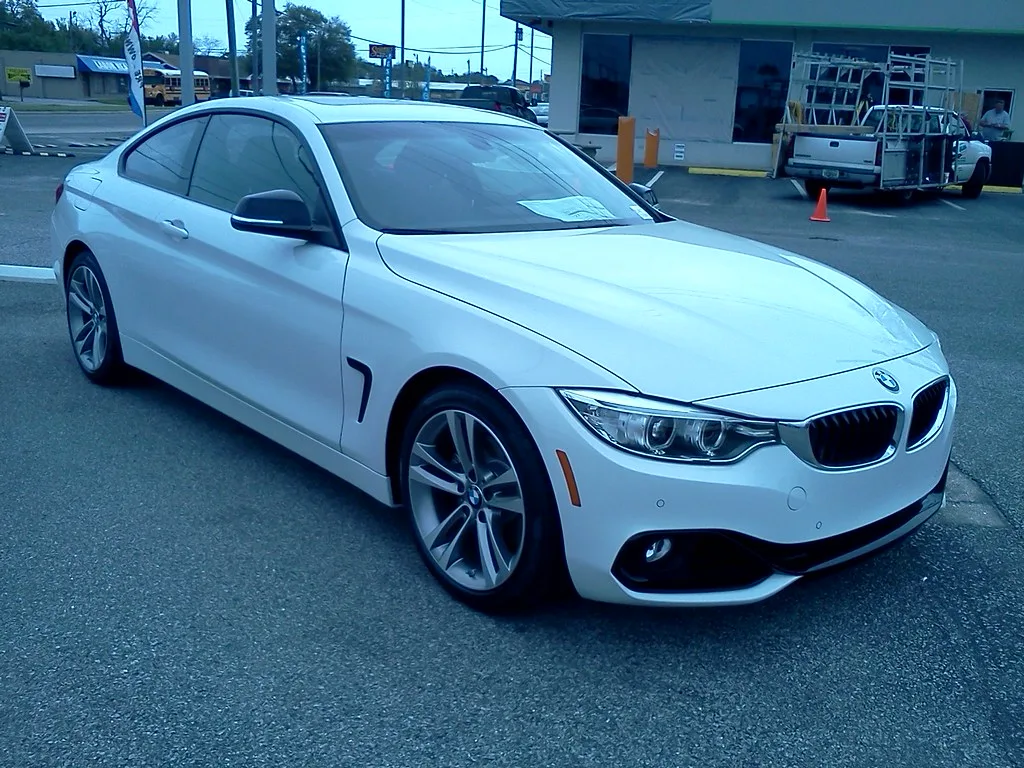 BMW 4 SERIES COUPE, vue extérieure du modèle
