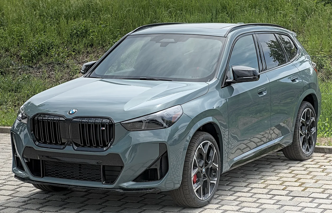 BMW X1 SDRIVE28I, vue extérieure du modèle ou d'une variante proche