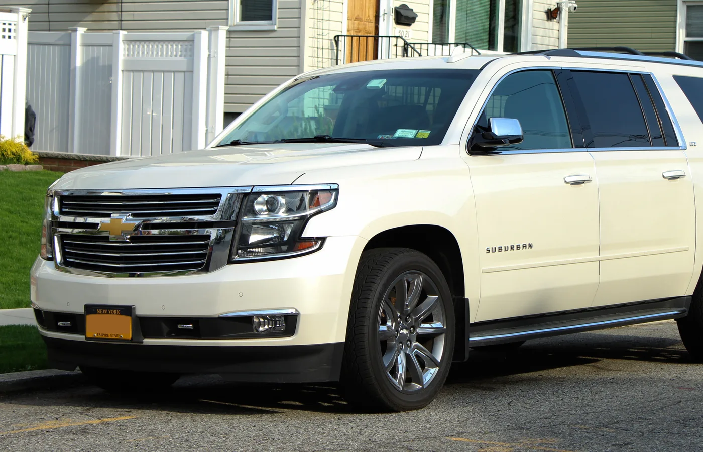 Chevrolet Suburban, vue extérieure du modèle