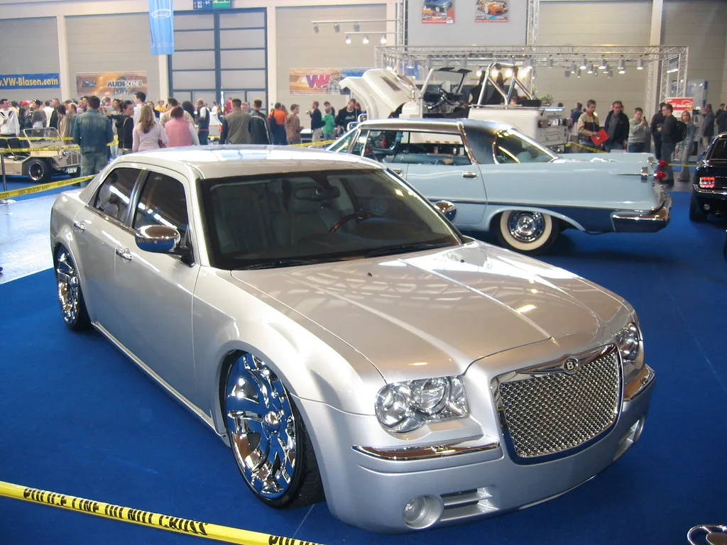 Chrysler 300C, vue extérieure du modèle ou d'une variante proche