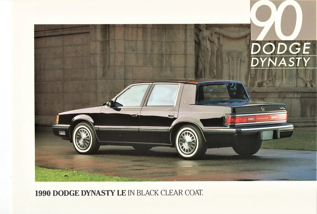 Dodge Dynasty, vue extérieure du modèle