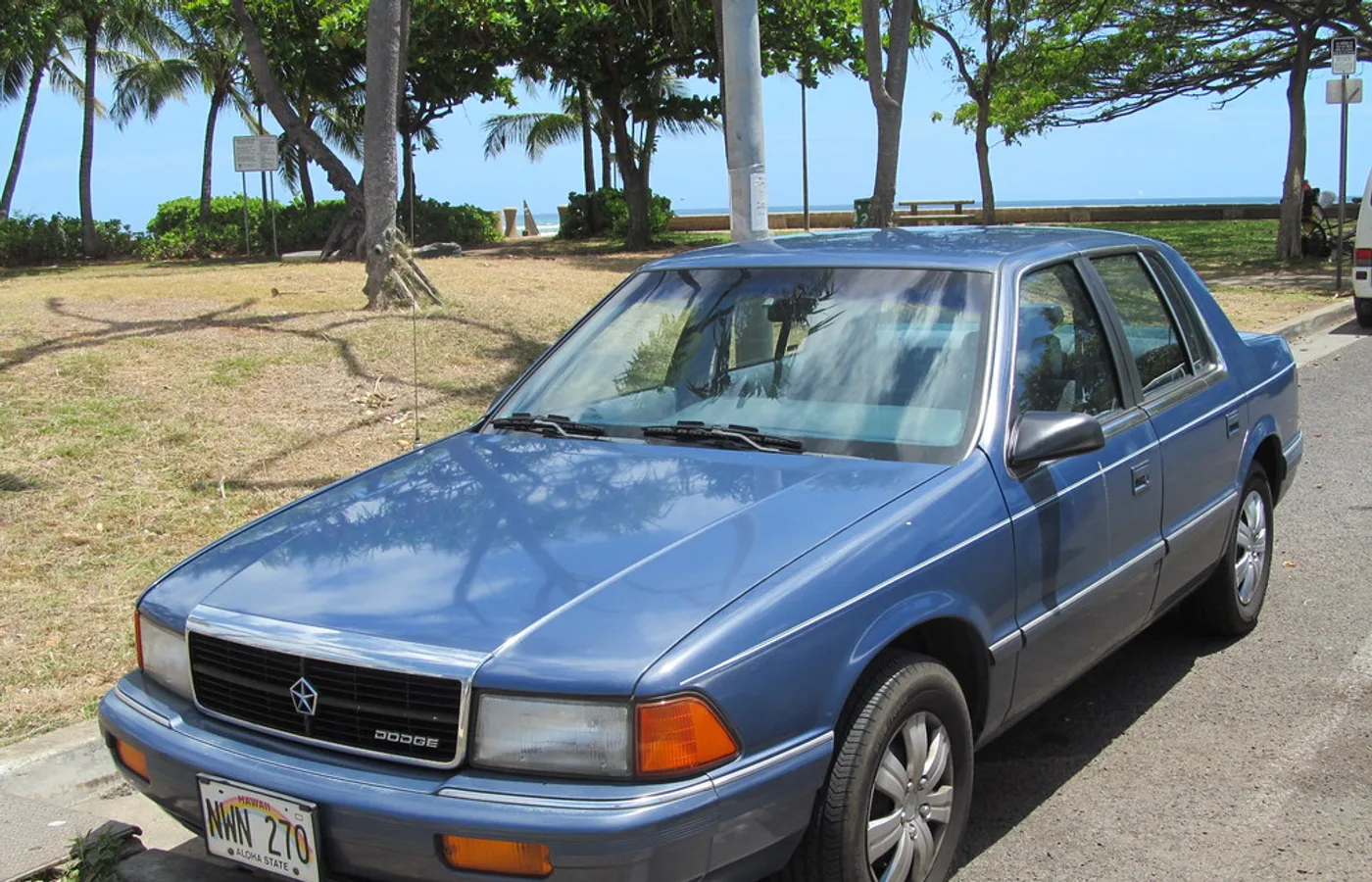 Dodge Spirit, vue extérieure du modèle