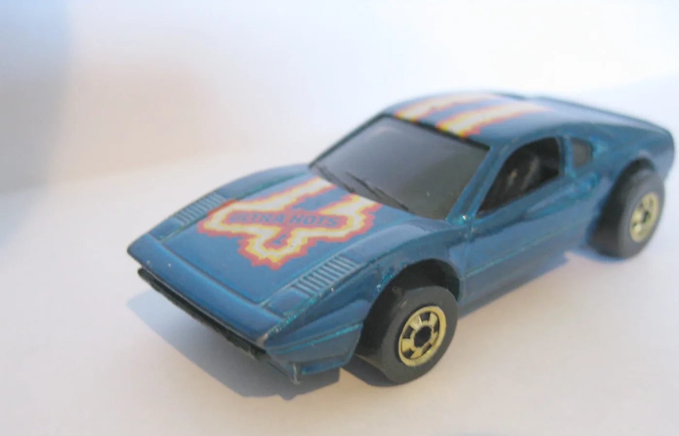 Ferrari 328, vue extérieure du modèle