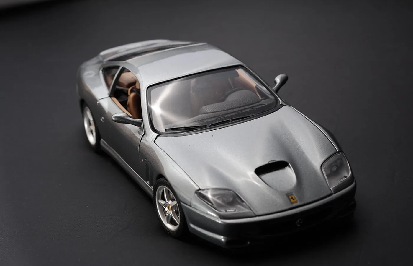 Ferrari 550 Maranello, vue extérieure du modèle