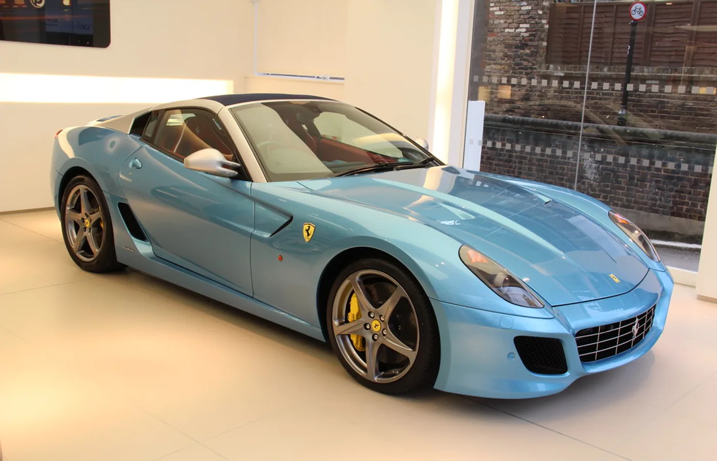 Ferrari 599, vue extérieure du modèle