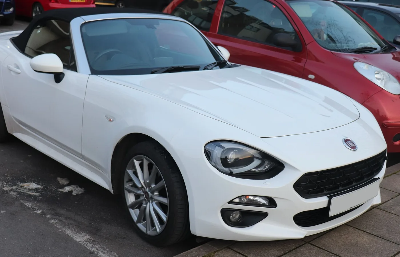 Fiat 124 Spider, vue extérieure du modèle