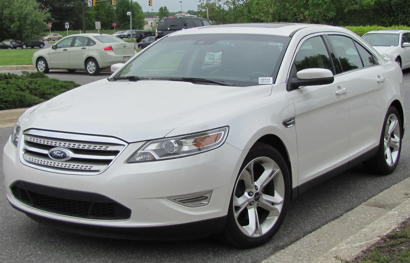 Ford Taurus, vue extérieure du modèle