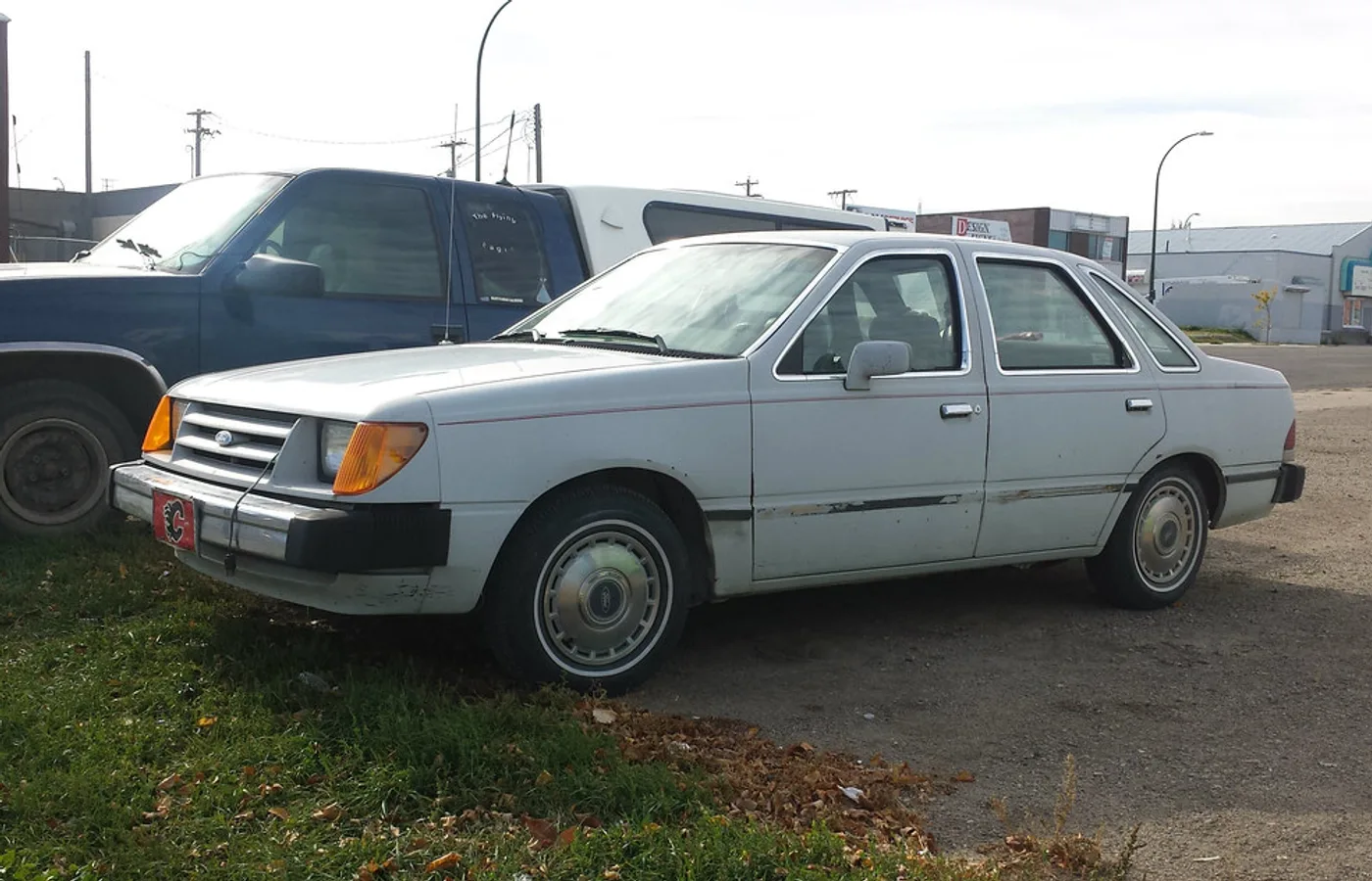 Ford Tempo, vue extérieure du modèle