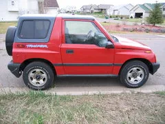 GEO Tracker, vue extérieure du modèle