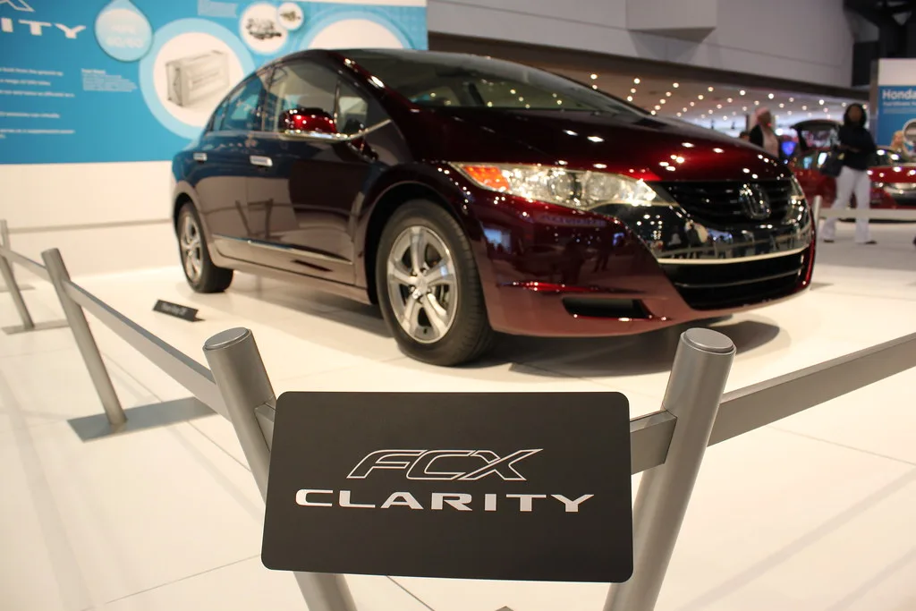 Honda FCX Clarity, vue extérieure du modèle ou d'une variante proche