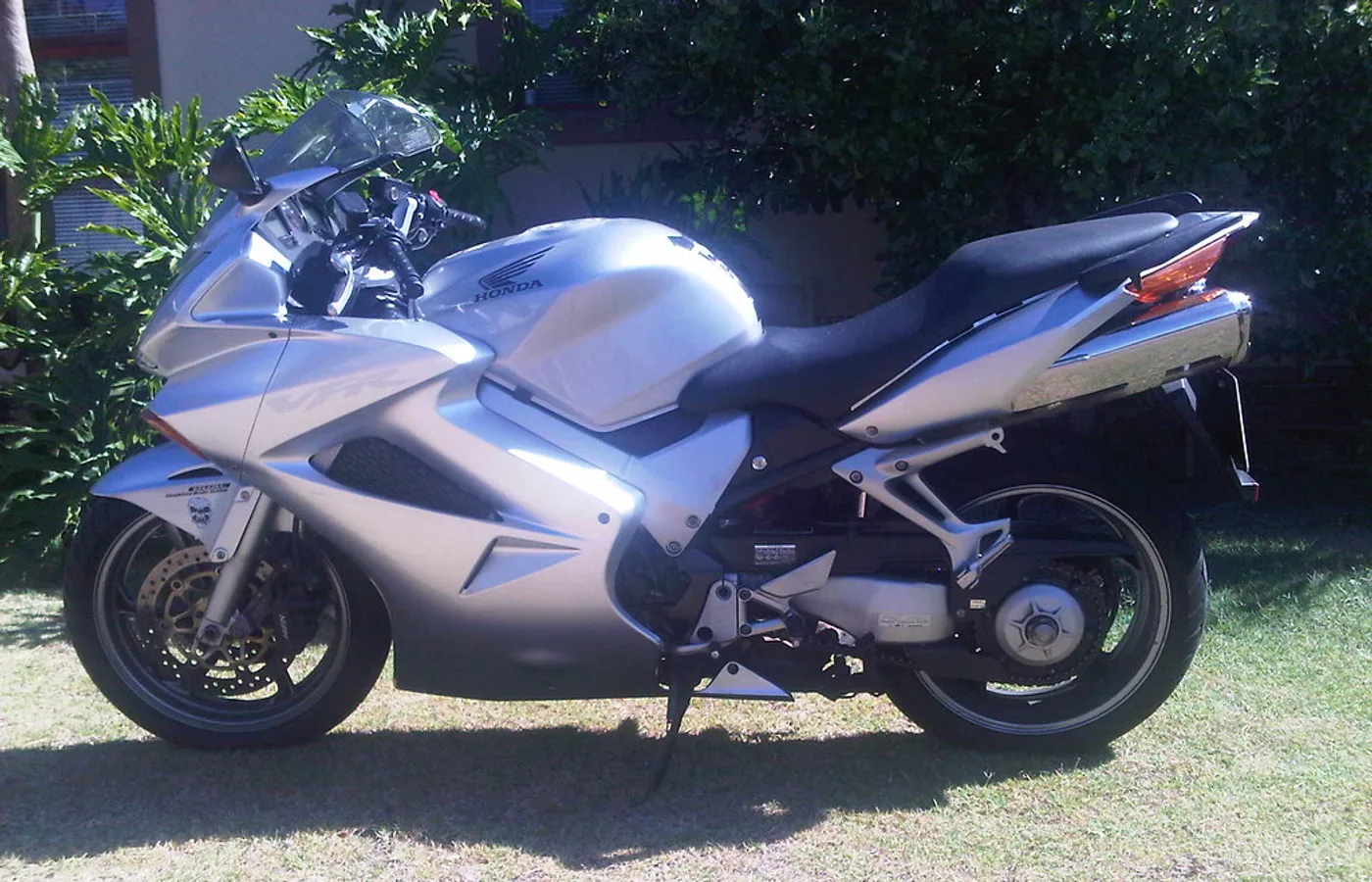Honda VFR800, vue extérieure du modèle
