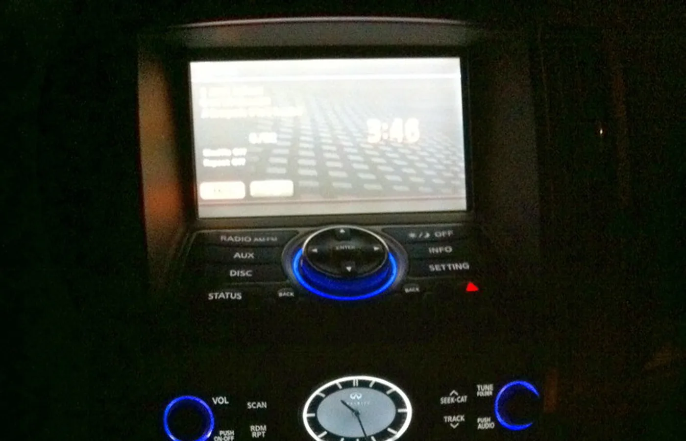 Infiniti G25, vue extérieure du modèle