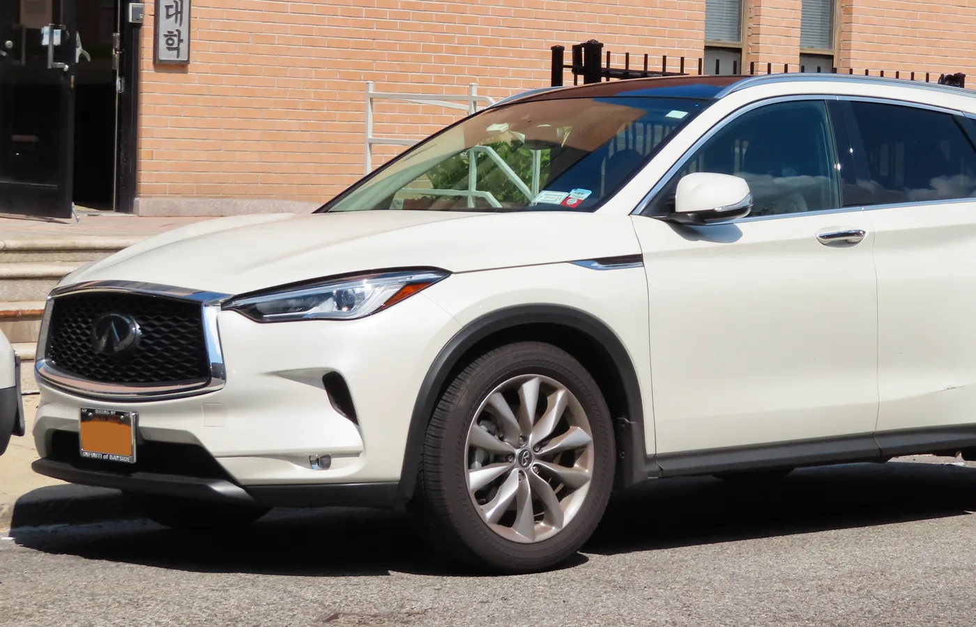 Infiniti QX50, vue extérieure du modèle