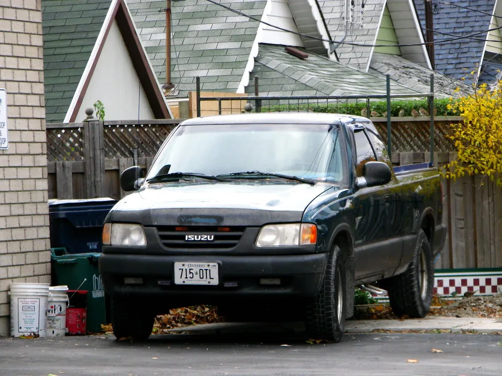 Isuzu Hombre, vue extérieure du modèle