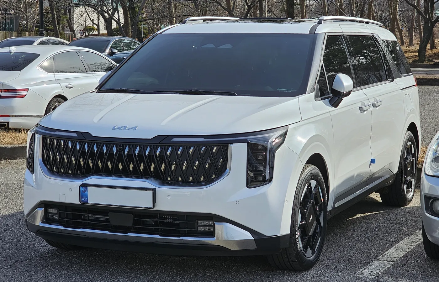 Kia CARNIVAL HYBRID, vue extérieure du modèle