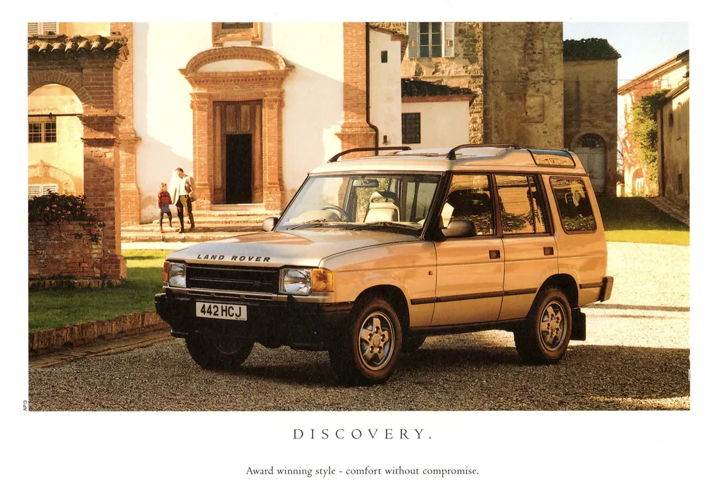 Land Rover LR4 (5 SEAT), vue extérieure du modèle ou d'une variante proche