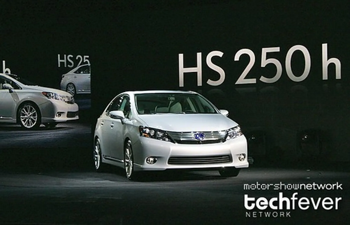 Lexus HS, vue extérieure du modèle