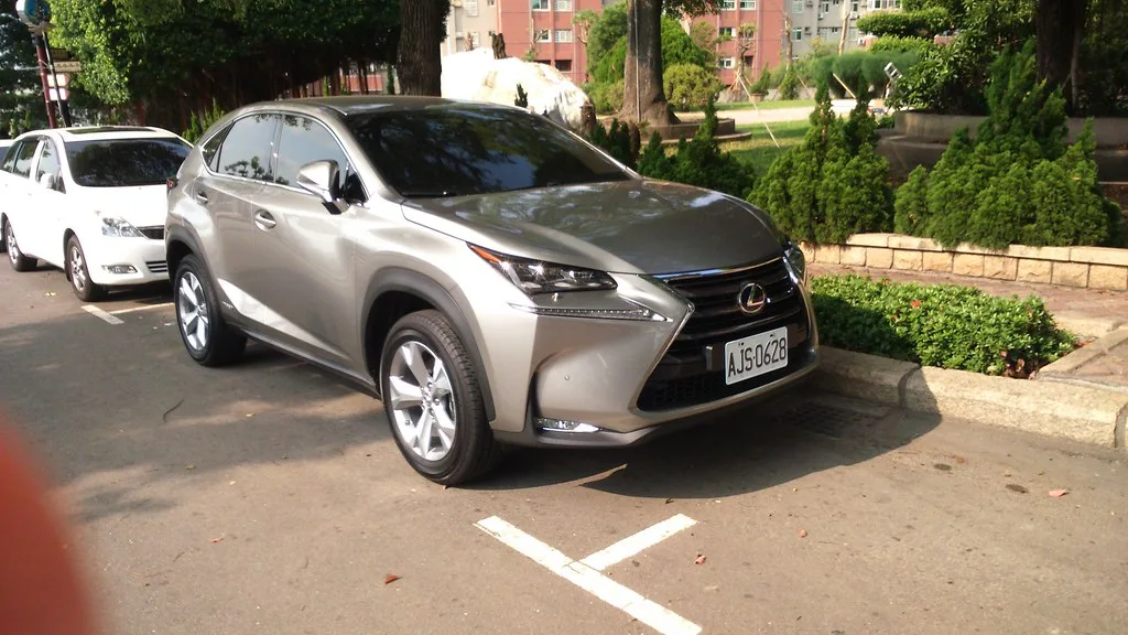 Lexus NX300H, vue extérieure du modèle
