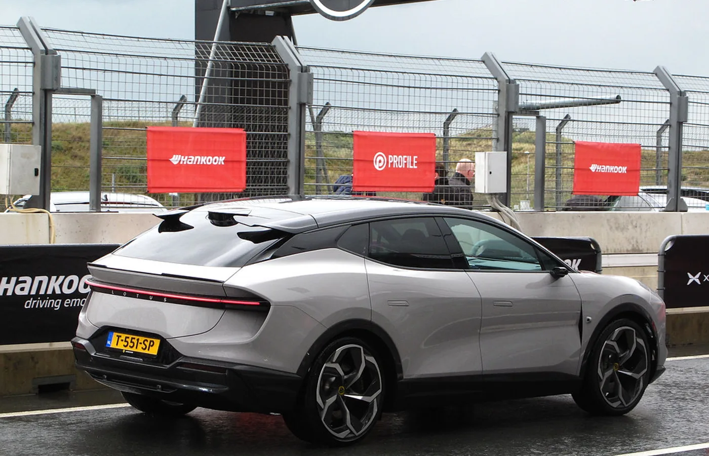 Lotus ELETRE, vue extérieure du modèle