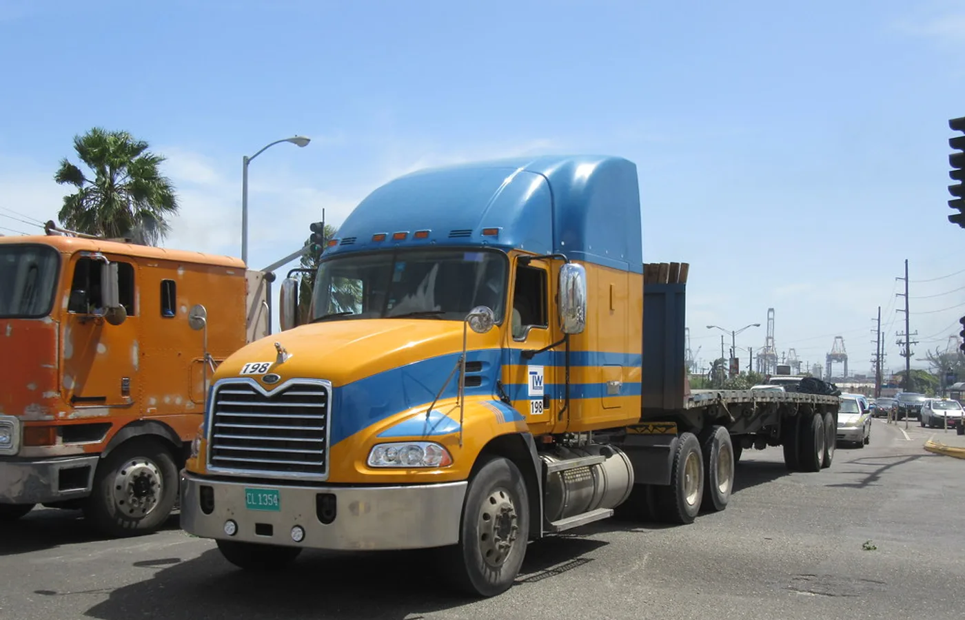 Mack CXP (Pinnacle), vue extérieure du modèle ou d'une variante proche