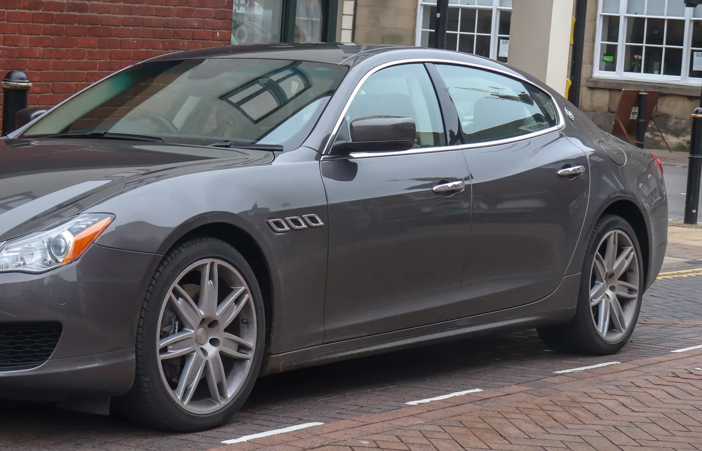 Maserati Quattroporte, vue extérieure du modèle