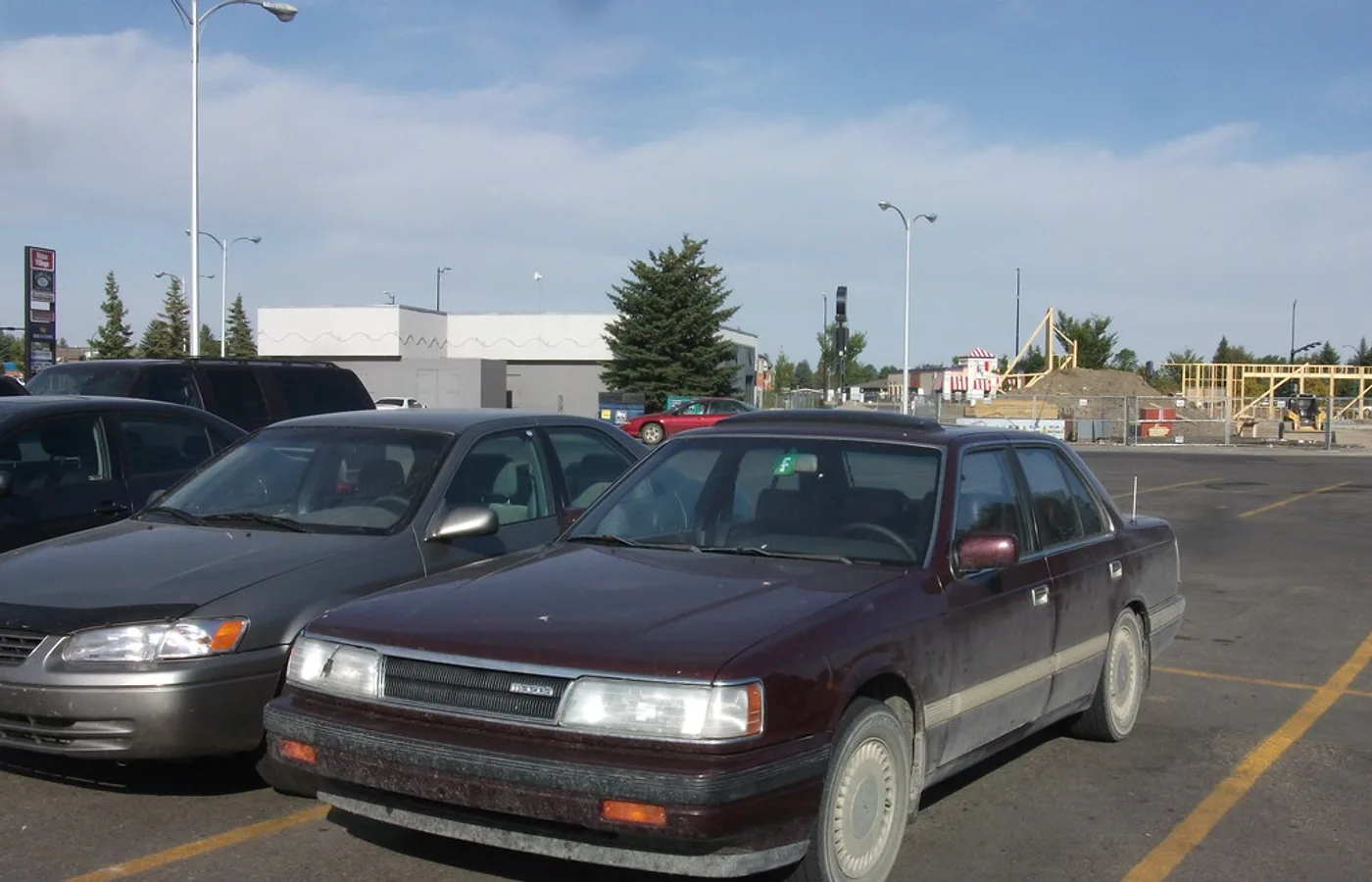 Mazda 929, vue extérieure du modèle
