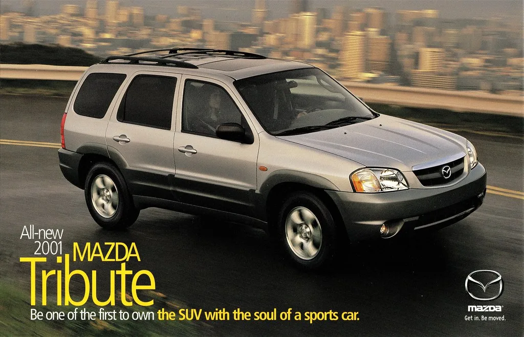 Mazda TRIBUTE HYBRID, vue extérieure du modèle ou d'une variante proche