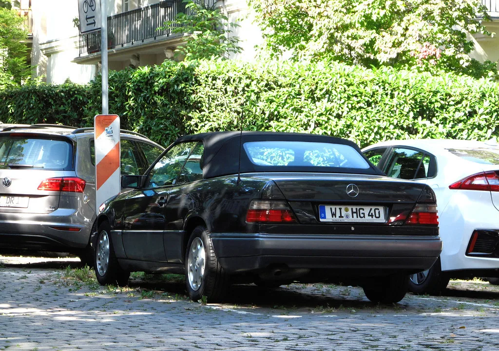 Mercedes-Benz E-CLASS CABRIOLET, vue extérieure du modèle