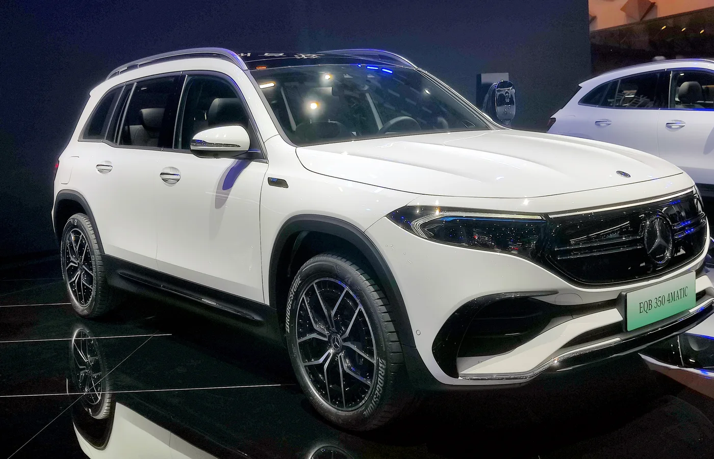 Mercedes-Benz EQB, vue extérieure du modèle