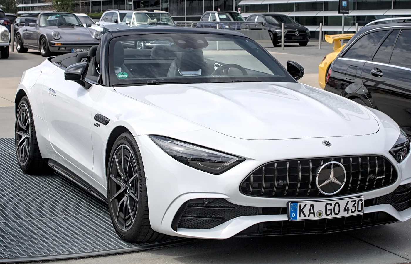 Mercedes-Benz SLS-Class, vue extérieure du modèle ou d'une variante proche