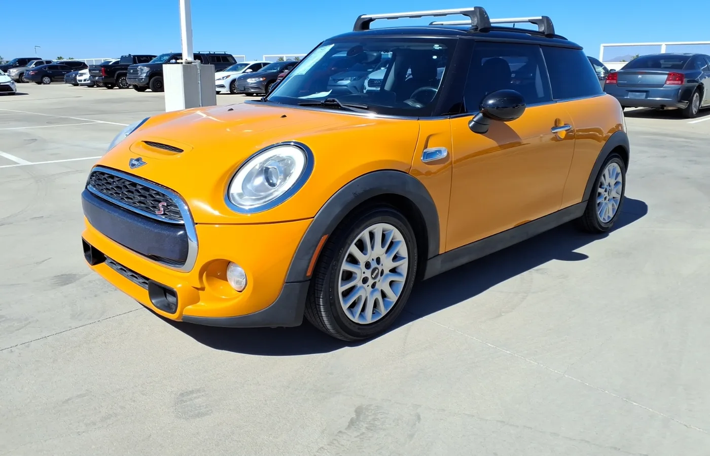 Mini HARDTOP 2DR, vue extérieure du modèle ou d'une variante proche