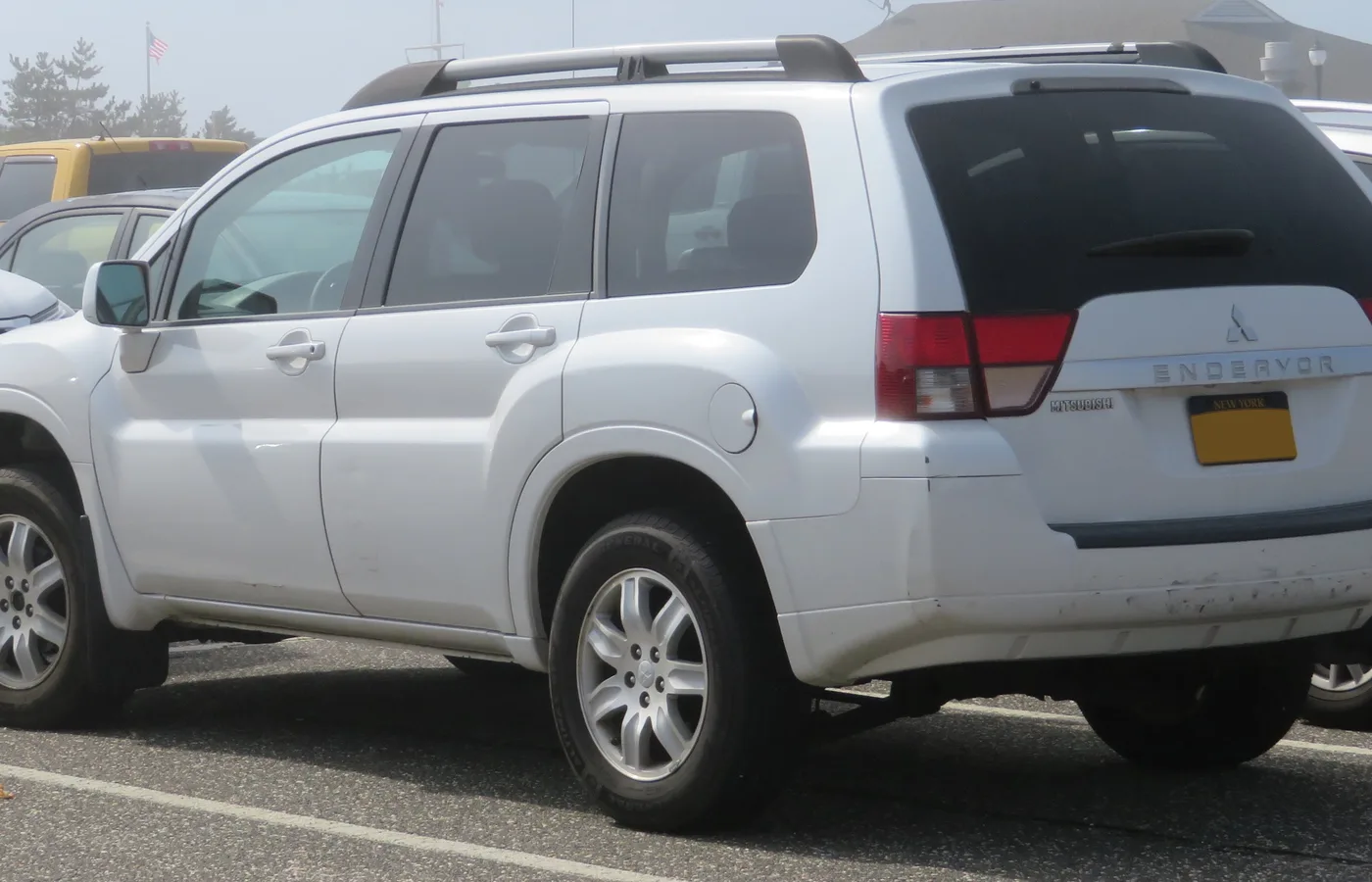 Mitsubishi ENDEAVOR, vue extérieure du modèle