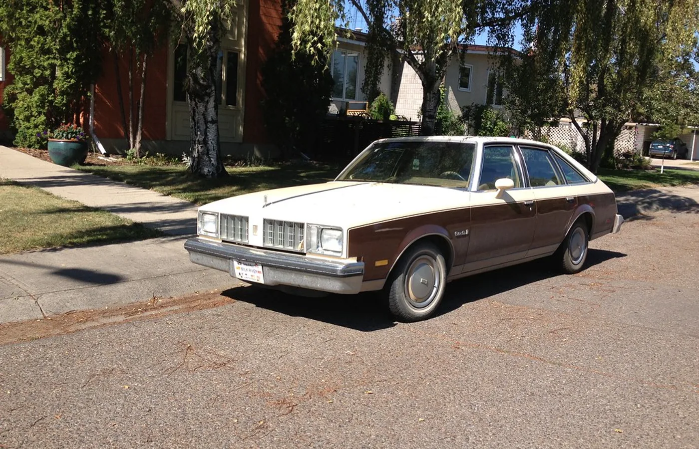 Oldsmobile CUTLASS, vue extérieure du modèle