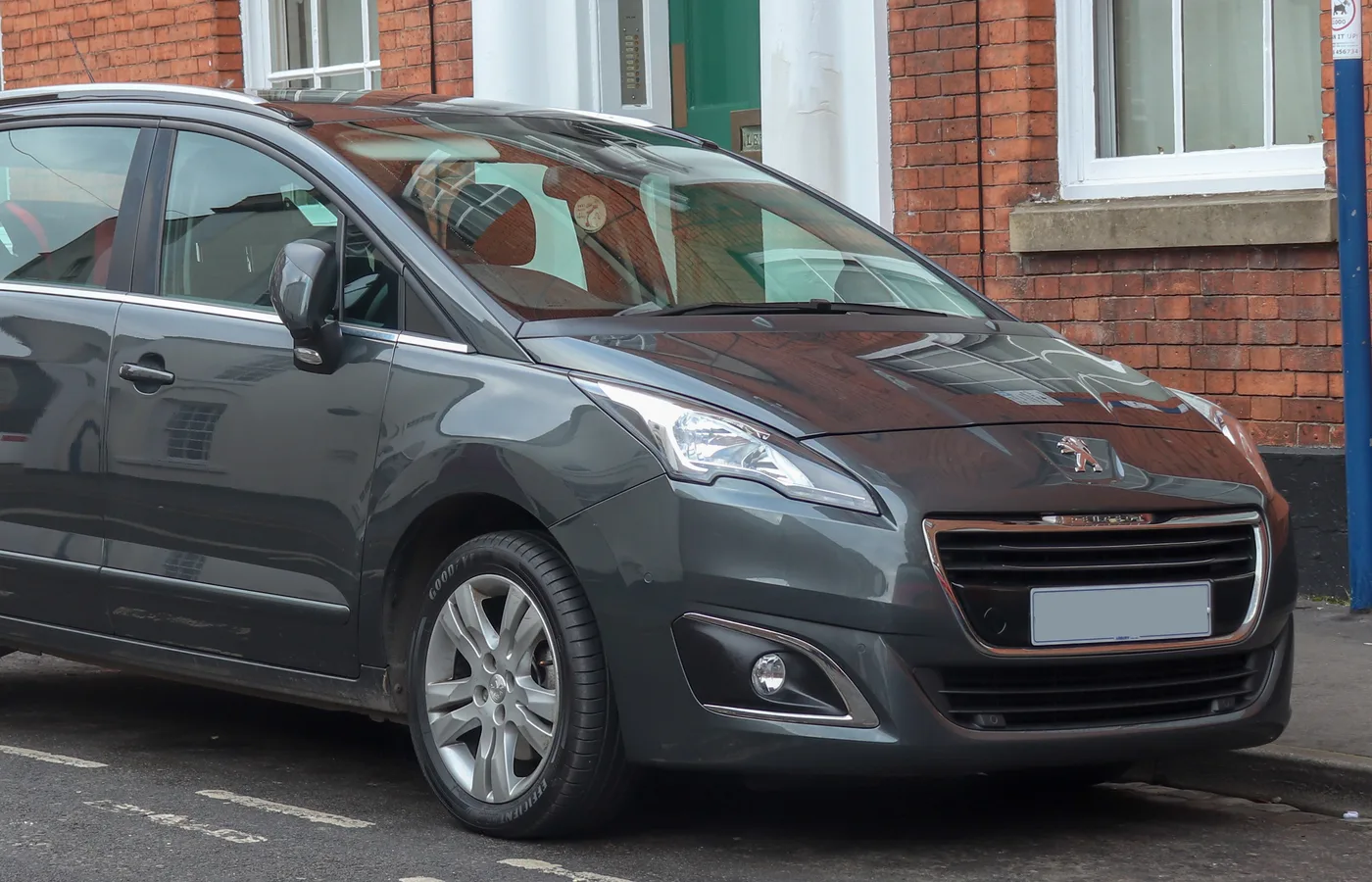 Peugeot 5008, vue extérieure du modèle