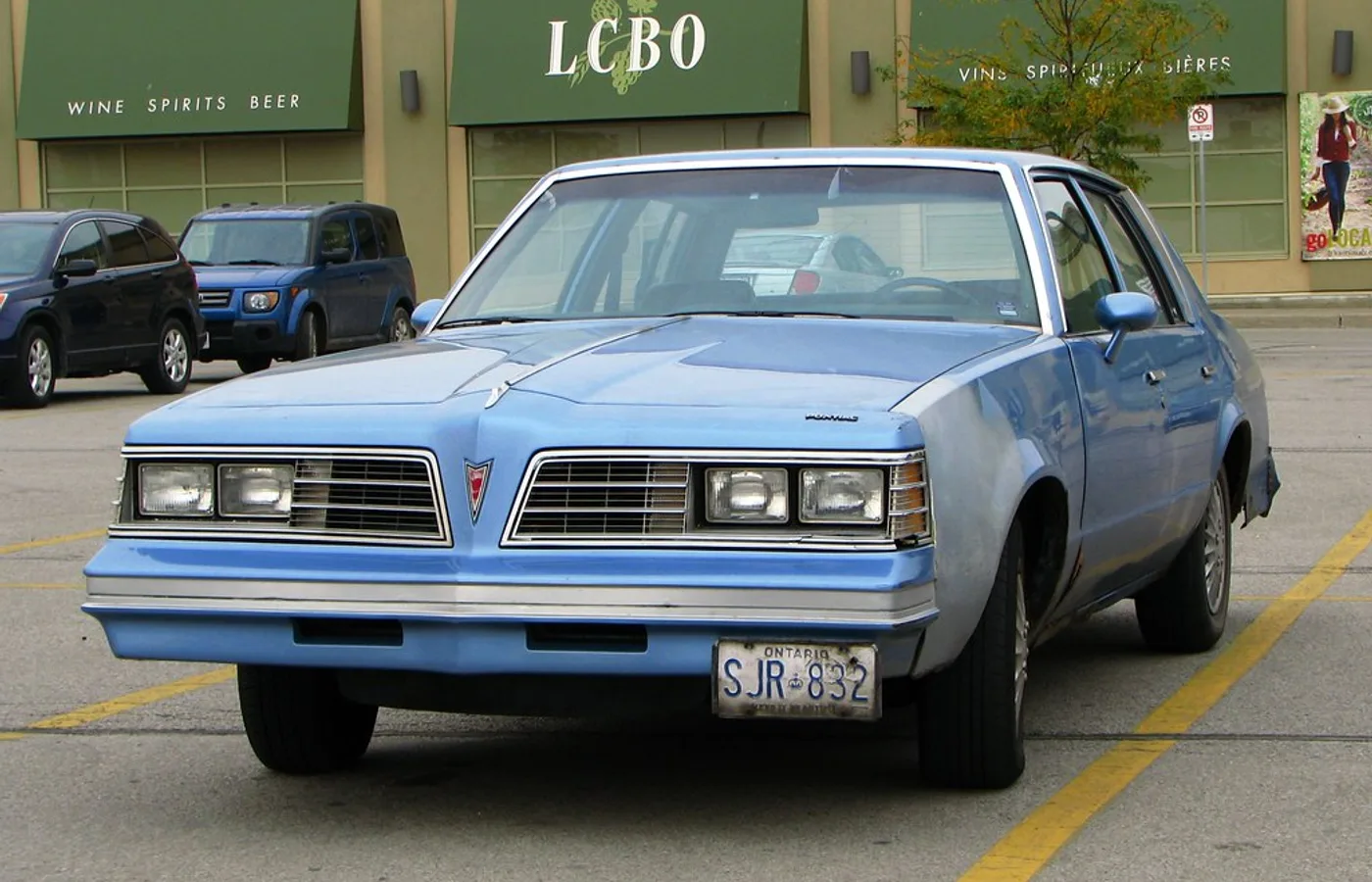 Pontiac Lemans, vue extérieure du modèle