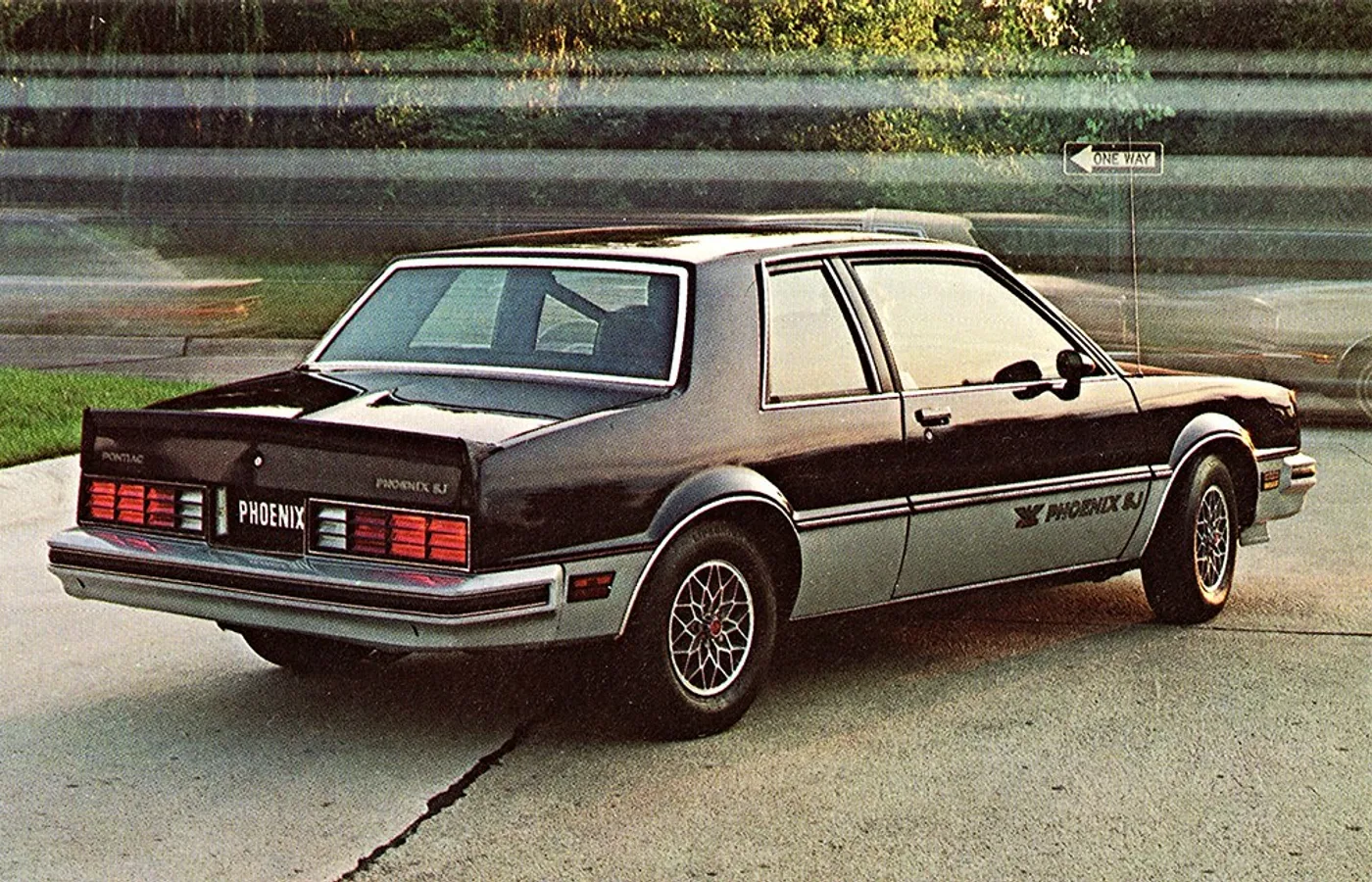 Pontiac Phoenix, vue extérieure du modèle