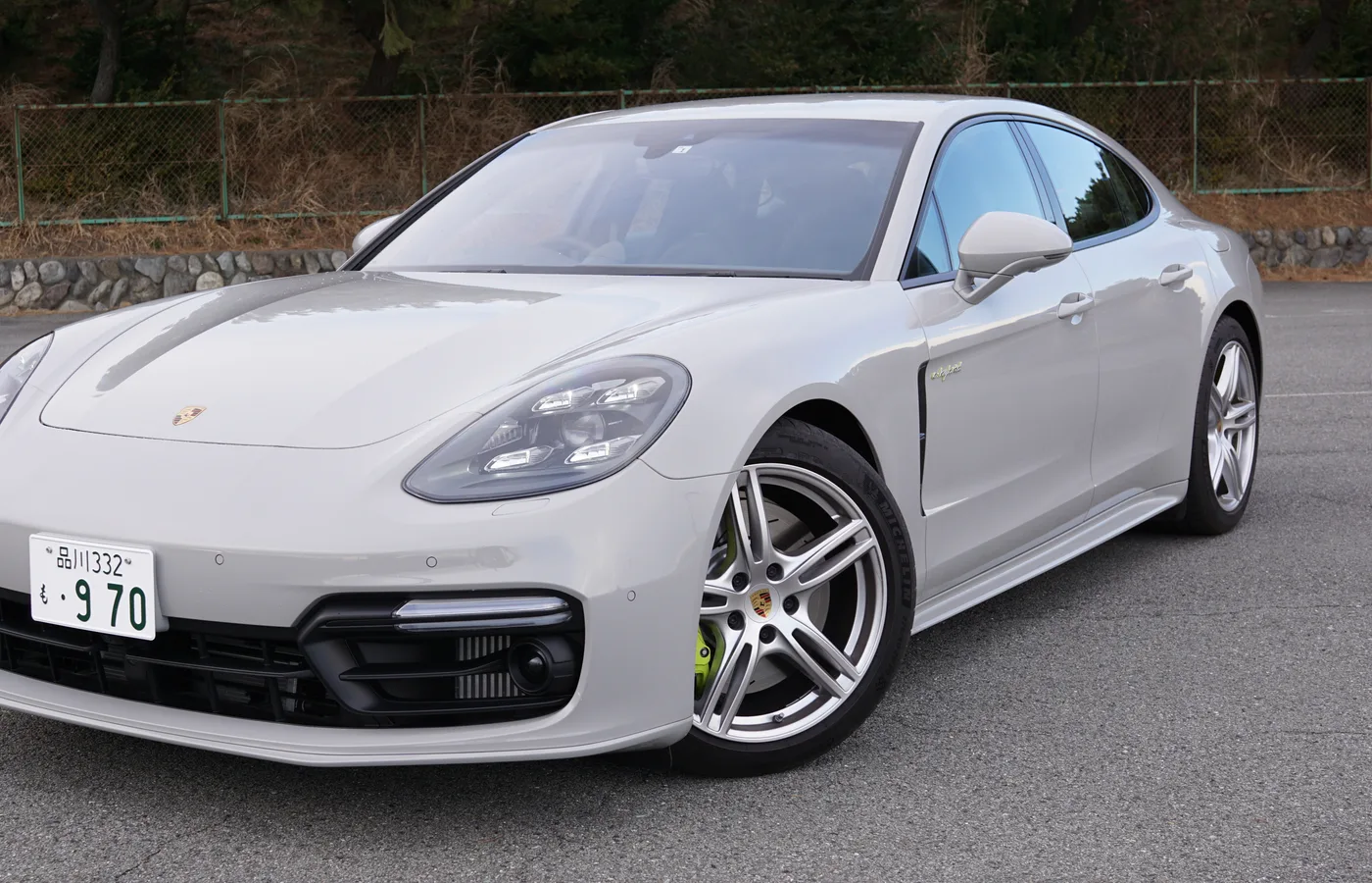 Porsche PANAMERA 4 E-HYBRID SPORT TURISMO, vue extérieure du modèle ou d'une variante proche