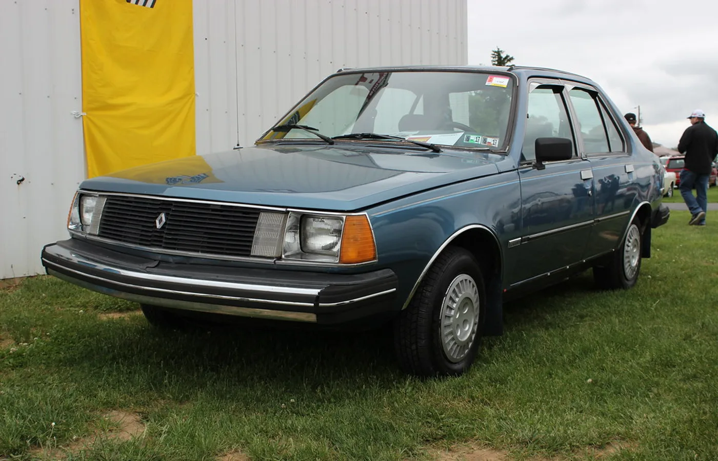 Renault 18i, vue extérieure du modèle
