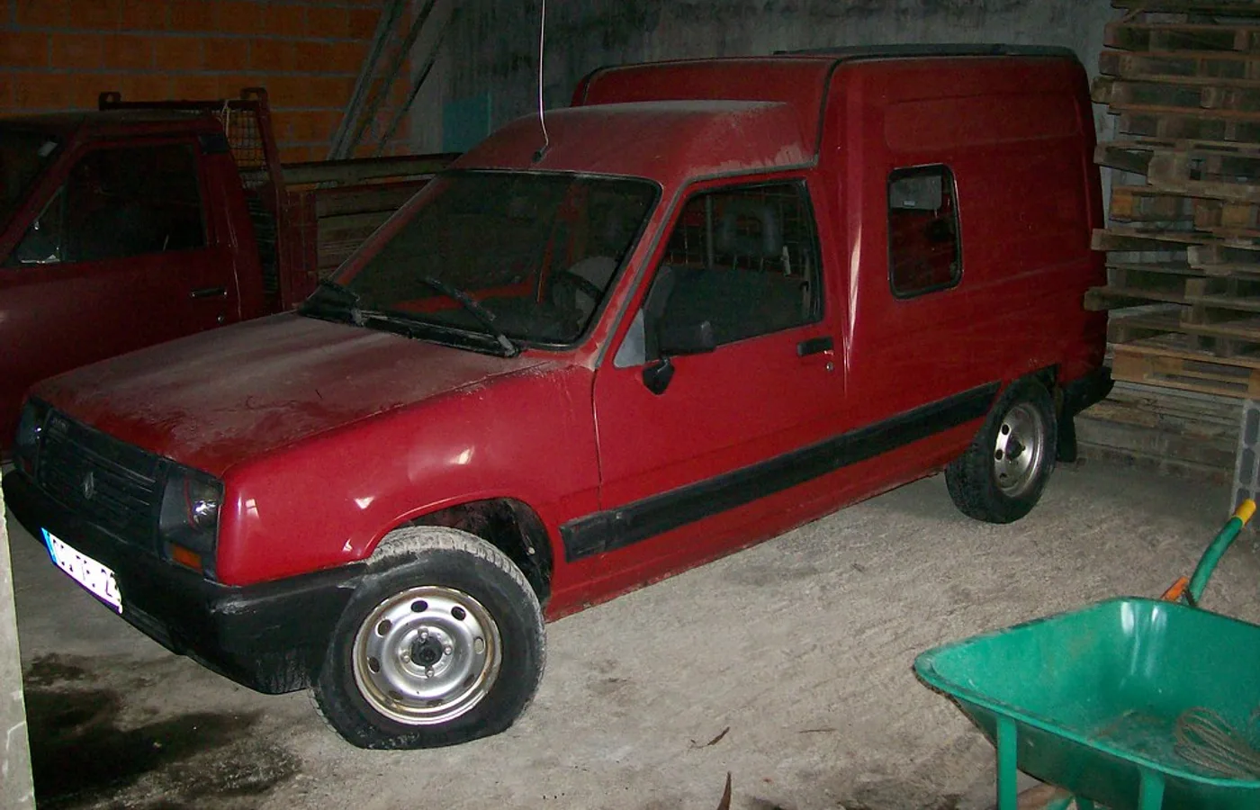 Renault Express, vue extérieure du modèle