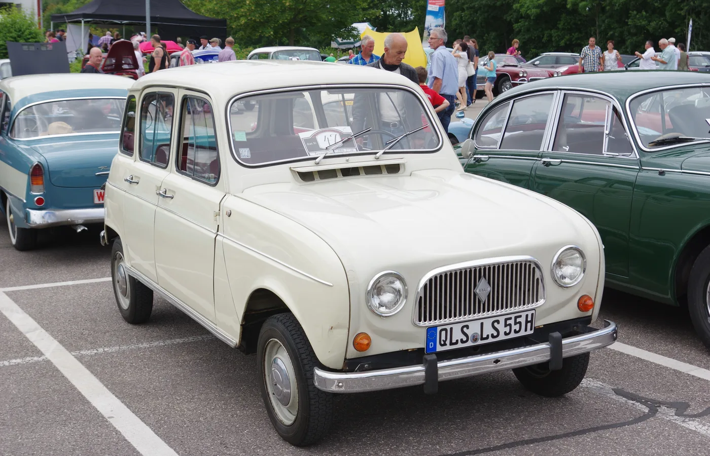 Renault R4, vue extérieure du modèle