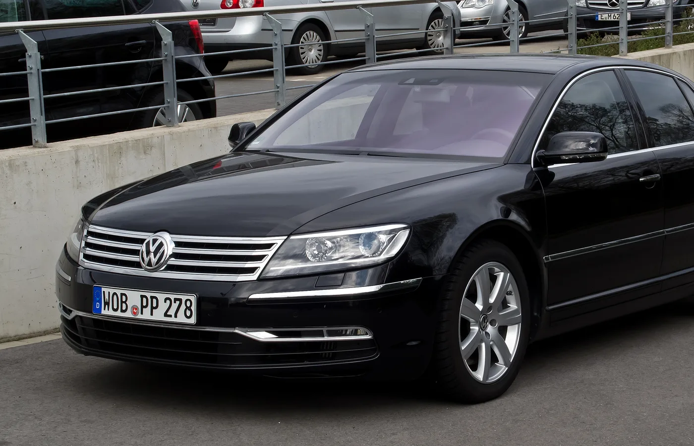 Volkswagen Phaeton, vue extérieure du modèle