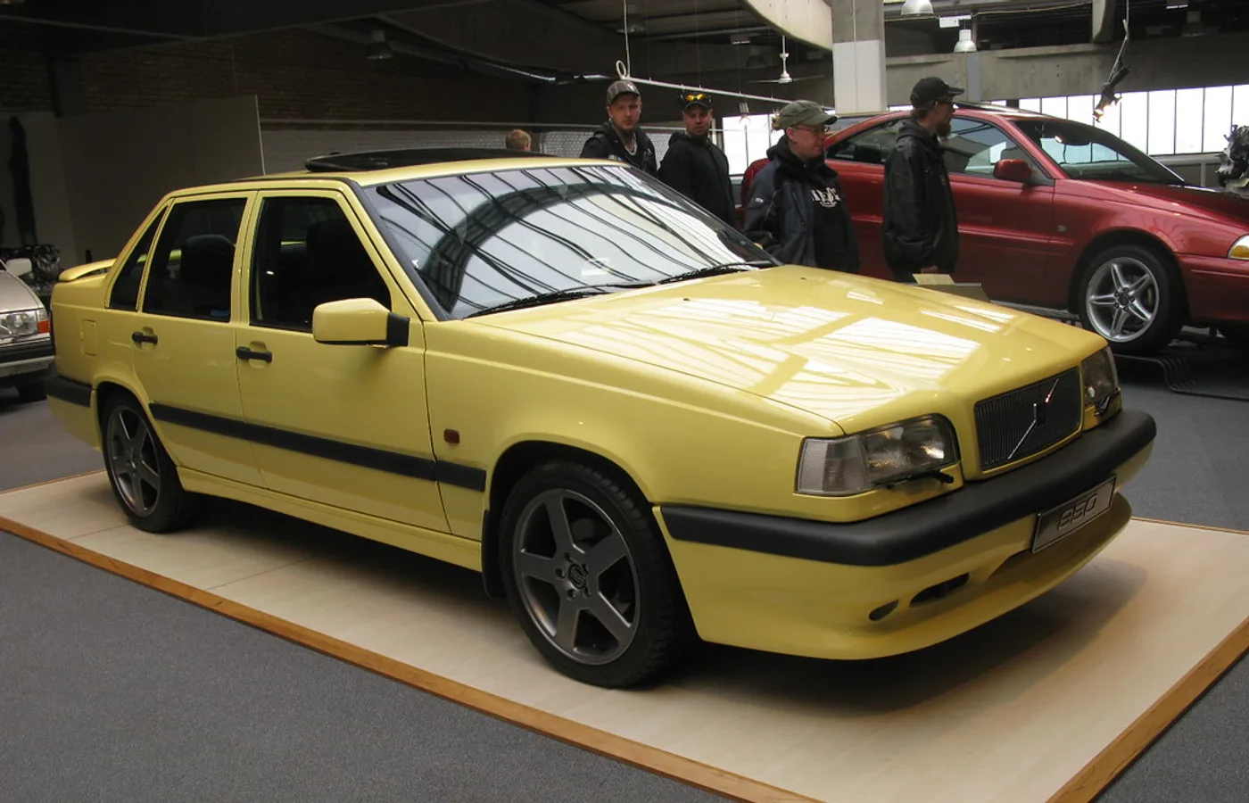Volvo 850, vue extérieure du modèle