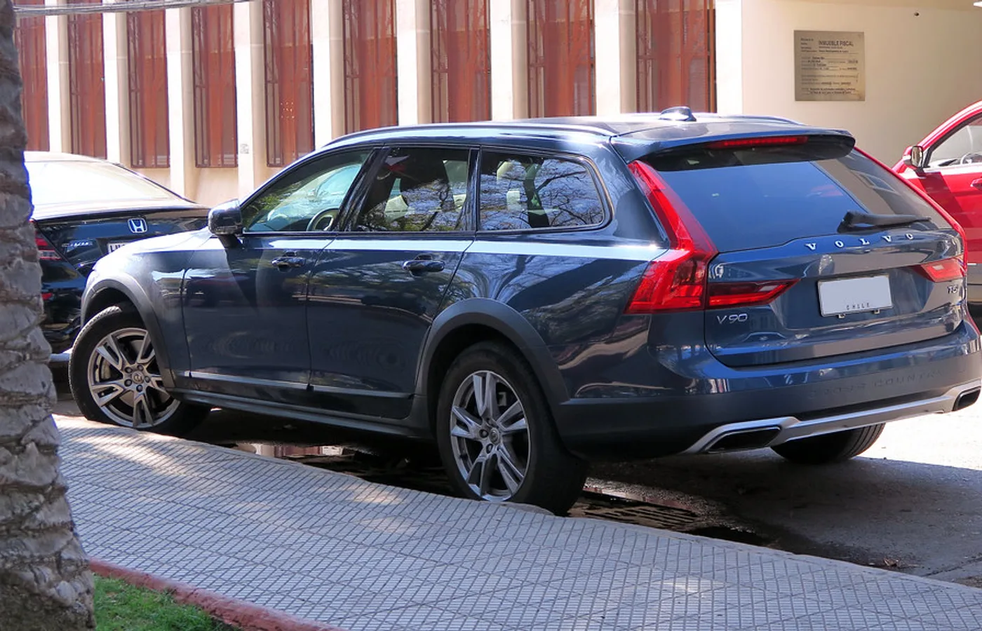 Volvo V90 T5, vue extérieure du modèle
